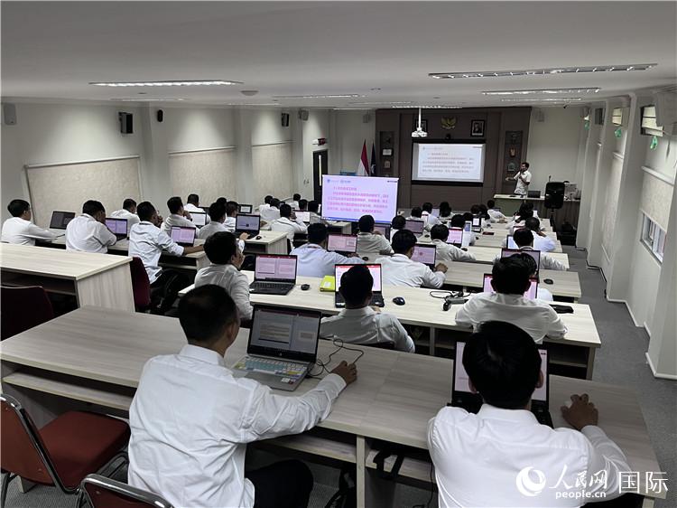 學(xué)習(xí)現(xiàn)場(chǎng)。人民網(wǎng)記者 張杰攝