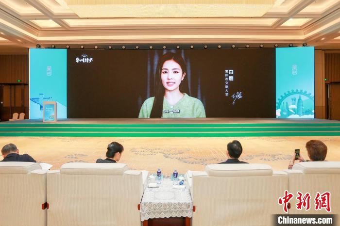 常州籍演員白鹿擔(dān)綱常州文旅大使，為家鄉(xiāng)傾情打CALL?！√凭?攝