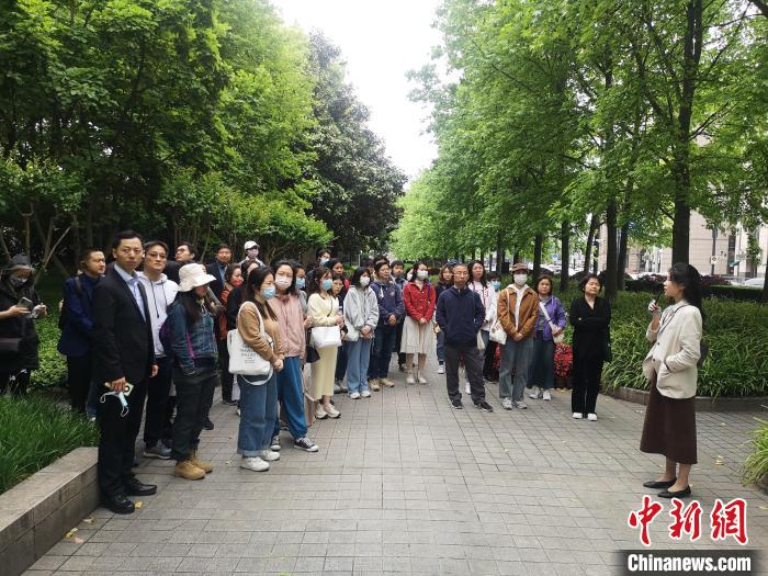 活動現(xiàn)場。　范宇斌 攝