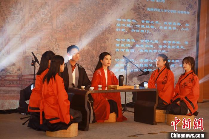 2023年閩南詩歌節(jié)開幕式暨詩歌朗誦會現(xiàn)場?！￠}南師范大學(xué)供圖