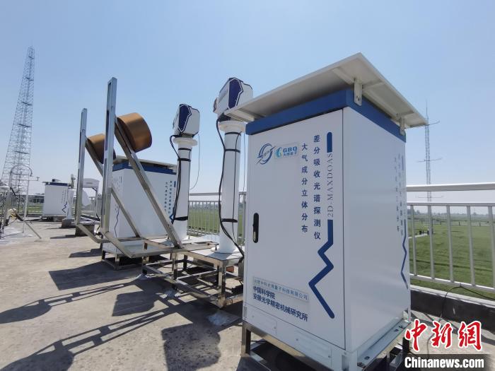 壽縣國(guó)家氣候觀象臺(tái)內(nèi)各種觀測(cè)設(shè)備?！侨?攝