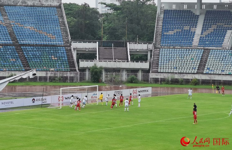 中國(guó)臺(tái)北隊(duì)門前風(fēng)聲鶴唳。人民網(wǎng)記者 李秉新攝