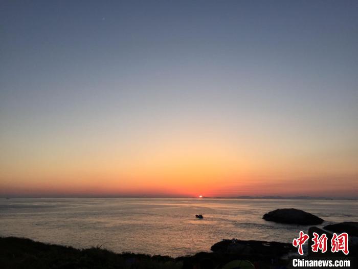 浙江海域一景?！×植?攝