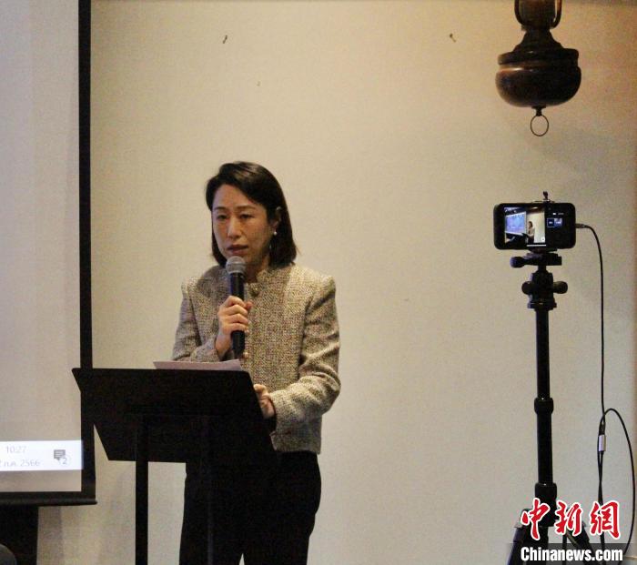 中國駐泰國大使館經(jīng)濟(jì)商務(wù)處參贊張瀟瀟致辭。<a target='_blank' href='/' _fcksavedurl='/'><p  align=