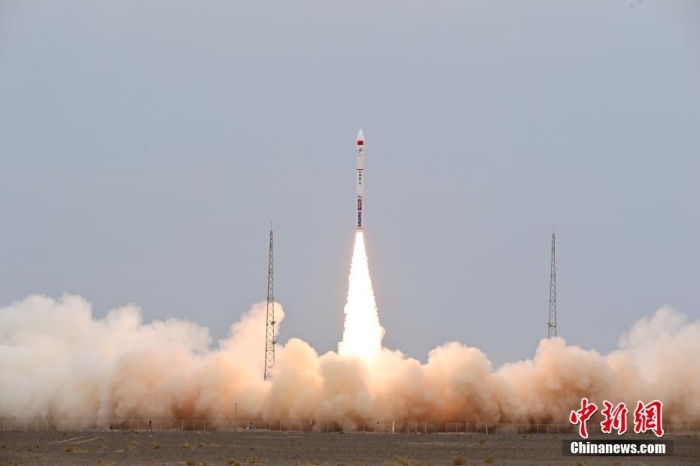 北京時(shí)間2023年8月10日12時(shí)03分，谷神星一號(hào)遙七運(yùn)載火箭在我國(guó)酒泉衛(wèi)星發(fā)射中心成功發(fā)射升空，將搭載的西光壹號(hào)01星等7顆衛(wèi)星順利送入預(yù)定軌道，發(fā)射任務(wù)獲得圓滿成功。此次任務(wù)是谷神星一號(hào)運(yùn)載火箭第7次飛行。汪江波 攝