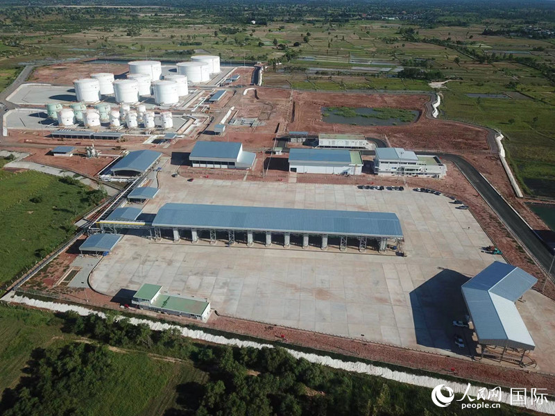 泰國東北部成品油管道項(xiàng)目終端罐區(qū)。人民網(wǎng)記者 孫廣勇攝