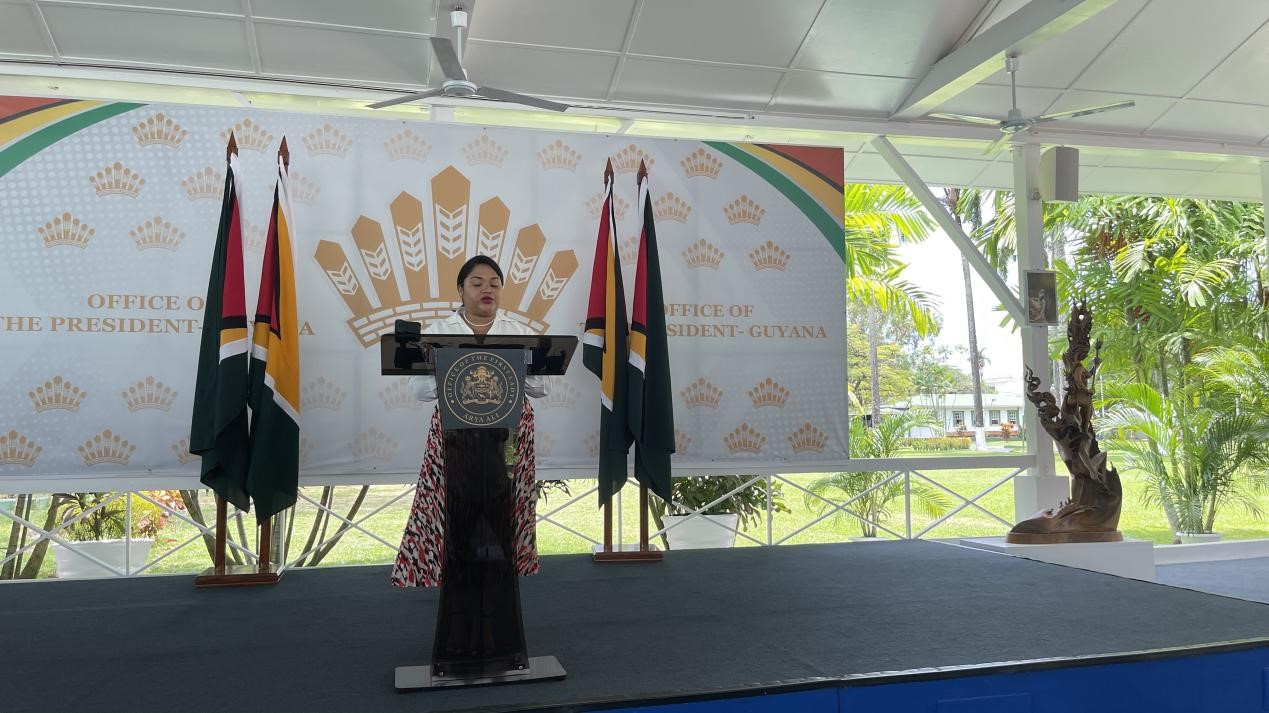 圭亞那第一夫人阿爾雅·阿里發(fā)表致辭。第18期援圭亞那醫(yī)療隊(duì)供圖