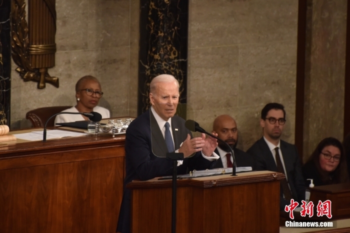 當(dāng)?shù)貢r(shí)間2月7日晚，美國(guó)總統(tǒng)拜登在國(guó)會(huì)發(fā)表其任內(nèi)第二次國(guó)情咨文演講。圖/<a target='_blank' href='/' _fcksavedurl='/'><p  align=