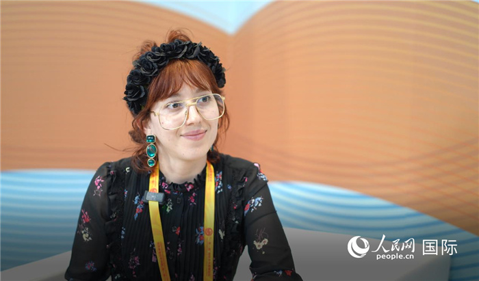 烏拉圭《共和國報》記者瓦倫蒂娜·加西亞接受人民網記者采訪。人民網記者 王天樂攝