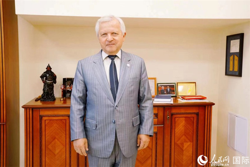 阿納托利·托濟克接受人民網(wǎng)記者專訪。人民網(wǎng) 皇甫萬里 攝