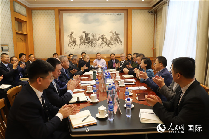 3.2023年10月30日，中國(guó)駐蒙使館座談會(huì)現(xiàn)場(chǎng)。人民網(wǎng)記者 霍文攝