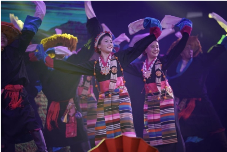 圖為2024“歡樂(lè)春節(jié)”中泰互致新春賀辭活動(dòng)現(xiàn)場(chǎng)。 中國(guó)駐泰國(guó)大使館文化處供圖