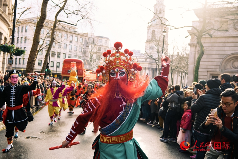 倫敦新春慶典現(xiàn)場。人民網(wǎng) 郭錦標(biāo)、楊浩鵬攝
