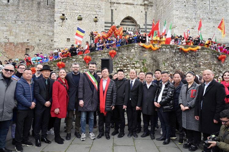 參與活動(dòng)嘉賓合影。主辦方供圖