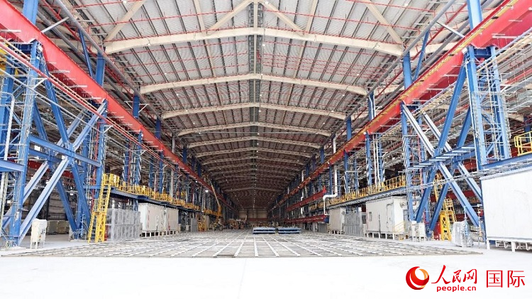 已移交業(yè)主的C201船體車間。人民網記者管克江攝