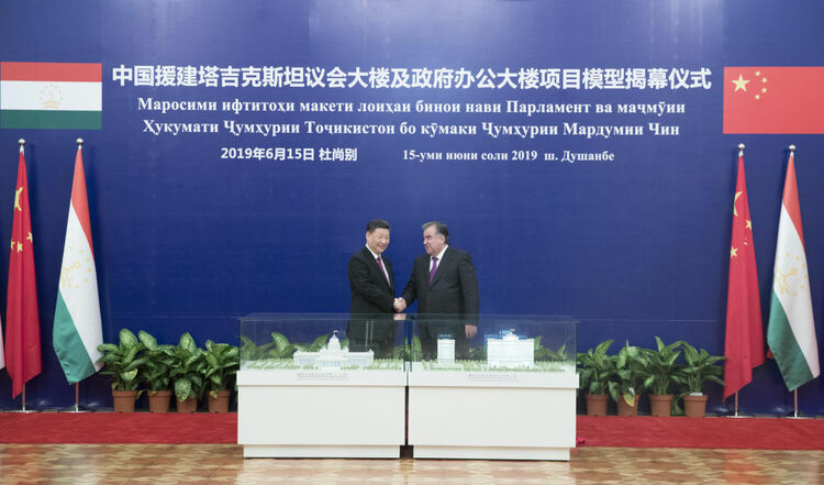 第1視點(diǎn)丨這兩座大樓，見(jiàn)證著中塔友誼