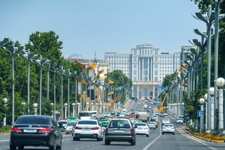 第1視點(diǎn)丨這兩座大樓，見(jiàn)證著中塔友誼