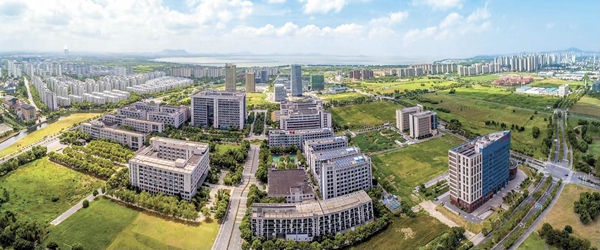 航拍產(chǎn)業(yè)園區(qū)一角。無錫高新區(qū)管委會供圖