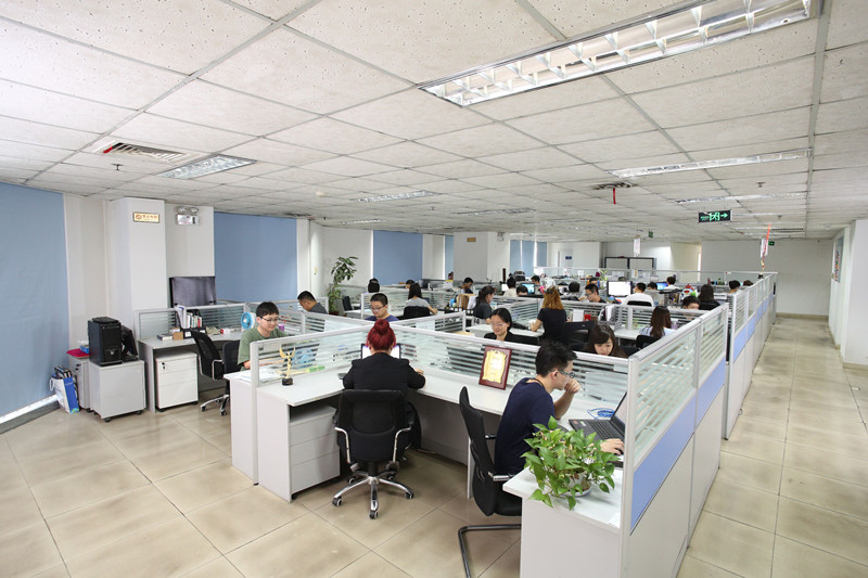 天津國(guó)舜信息技術(shù)有限公司研發(fā)團(tuán)隊(duì)由年輕人組成，為企事業(yè)單位和重大活動(dòng)提供網(wǎng)絡(luò)安全技術(shù)保障服務(wù)。河?xùn)|區(qū)供圖