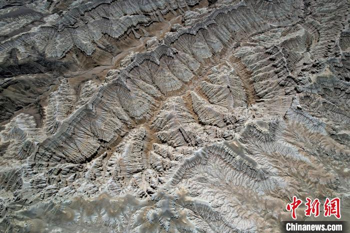 4月5日，西藏阿里札達土林。(無人機照片) 李林 攝