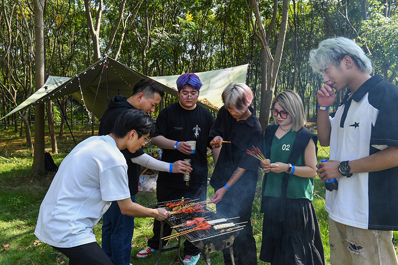 從馬達加斯加到肥東，楊晉打理的雨悅山房深受年輕人的喜愛。吳芳攝