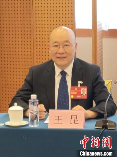 圖為全國政協(xié)委員，農(nóng)工黨青海省委會主委王昆?！∈茉L者供圖