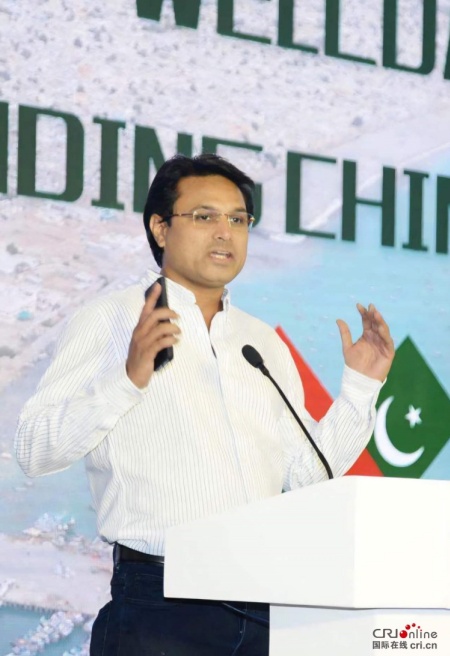 巴基斯坦學(xué)者:世界期盼中國(guó)以“十五五”規(guī)劃引領(lǐng)全球普惠發(fā)展與共同繁榮_fororder_image_202510281700