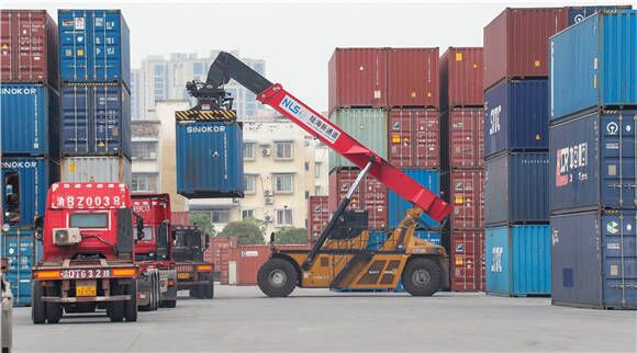 02 西部陸海新通重慶無水港。華龍網 通訊員郭晉 攝