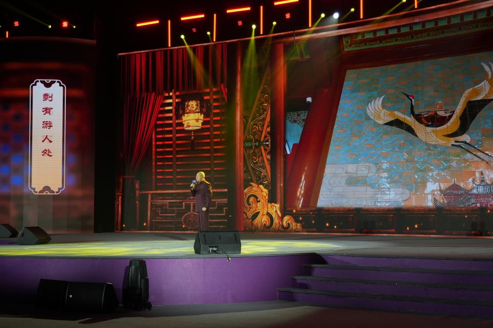 《菩薩蠻·黃鶴樓》節(jié)目現(xiàn)場。人民網(wǎng)記者 于凱攝