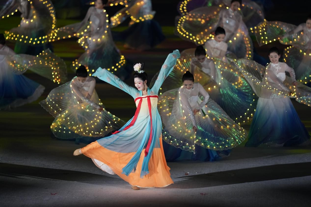 成都世運(yùn)會(huì)開幕！展現(xiàn)出中國(guó)式現(xiàn)代化萬千氣象