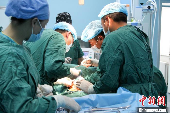 三江源頭的健康守衛(wèi)者:重走前輩之路尋回醫(yī)者“初心”