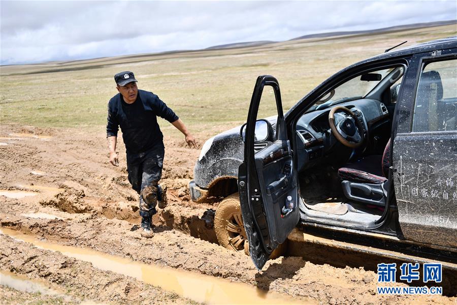 （圖文互動(dòng)）（3）記者手記：可可西里，“挪”向“藏羚羊大產(chǎn)房”的14個(gè)半小時(shí)