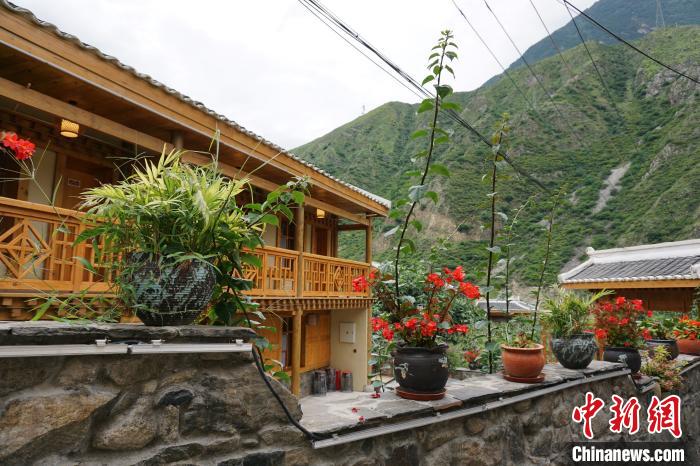 若吉村民宿。　祝歡 攝