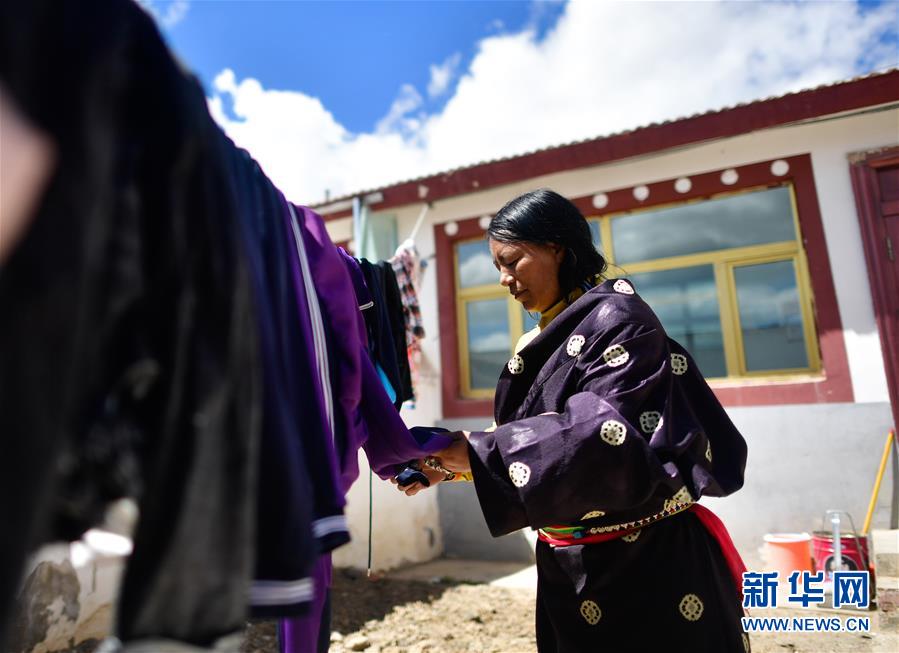 (新華全媒頭條·走向我們的小康生活·圖文互動(dòng))(7)綠色繪就三江源——來自青海脫貧奔小康一線的蹲點(diǎn)報(bào)告