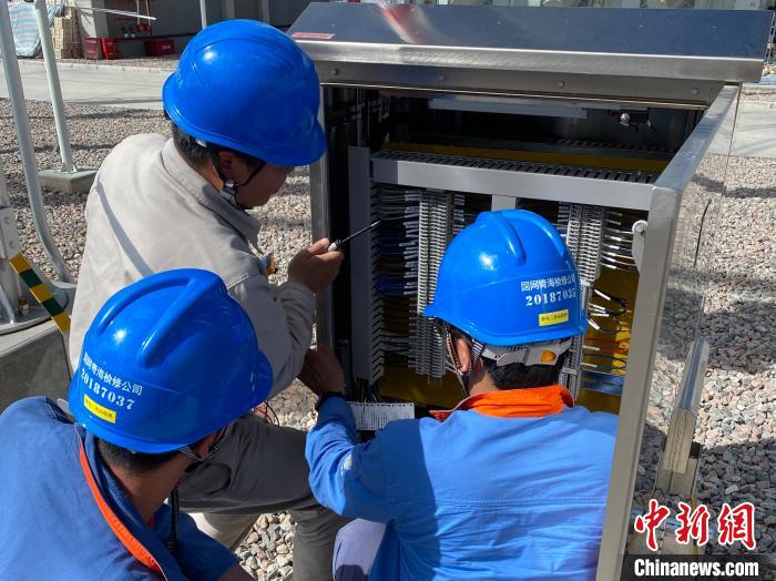 青海:沙柳330千伏輸變電工程全面投運(yùn)青海風(fēng)電送抵中原