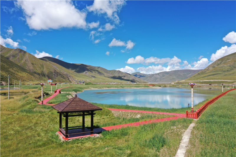 宜牛二村砂場生態(tài)修復后狀況。甘孜州石渠生態(tài)環(huán)境局供圖