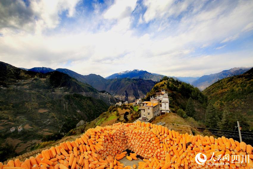 丹巴美景。李永安攝