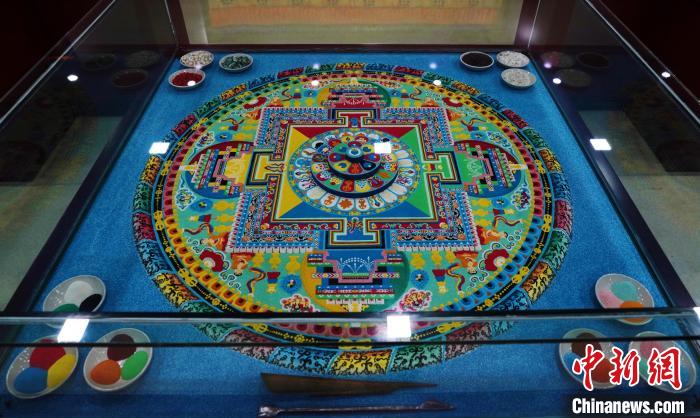 圖為藏醫(yī)藥佛壇城。　馬銘言 攝