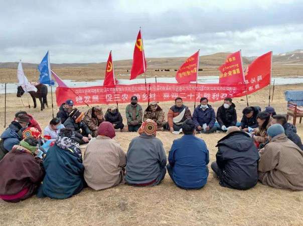 青?，斍撸厚R背宣講隊助推“1號”文件入腦走心