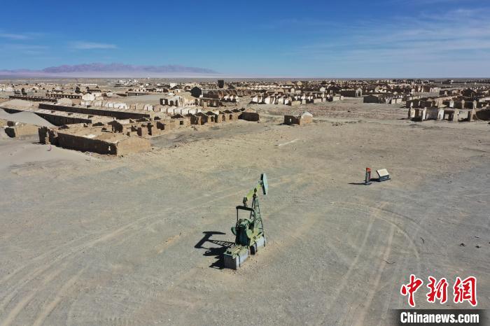 航拍青海省海西蒙古族藏族自治州茫崖市冷湖石油工業(yè)遺址保護(hù)區(qū)?！●R銘言 攝