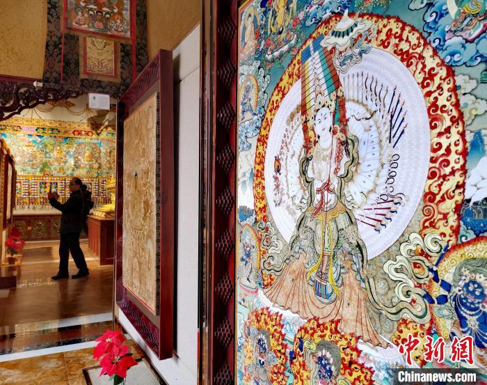 圖為熱貢唐卡?！?zhí)砀?攝