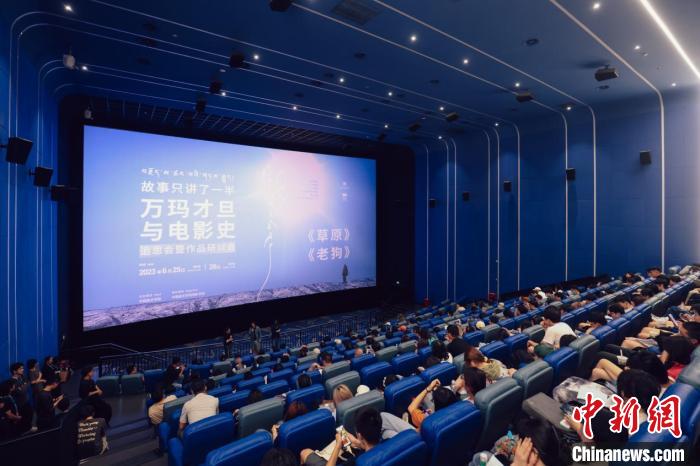 同仁追憶萬瑪才旦：中國(guó)電影需要更多像他這樣的導(dǎo)演