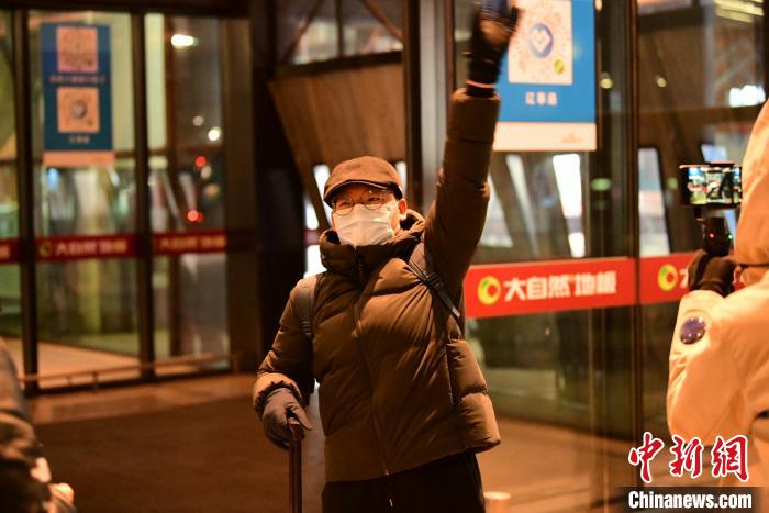 1月9日晚剛到沈陽(yáng)?！¤F西區(qū)委宣傳部 攝