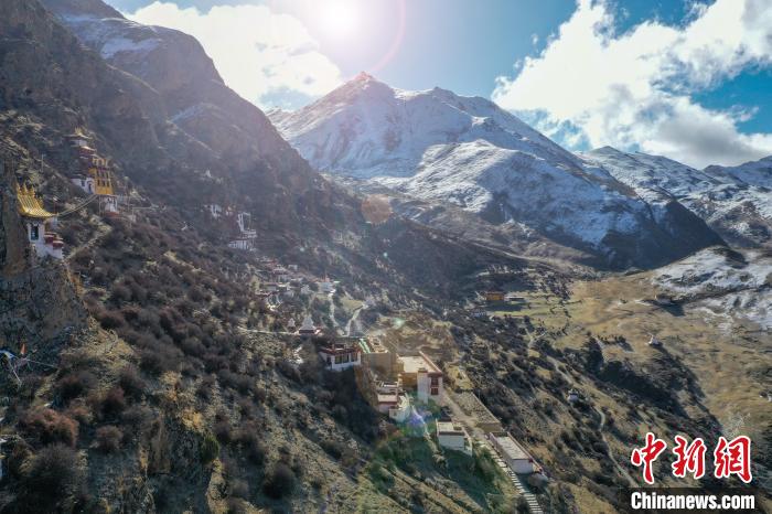 資料圖為拉薩市達(dá)孜區(qū)境內(nèi)的扎葉巴寺?！∝暩聛硭?攝