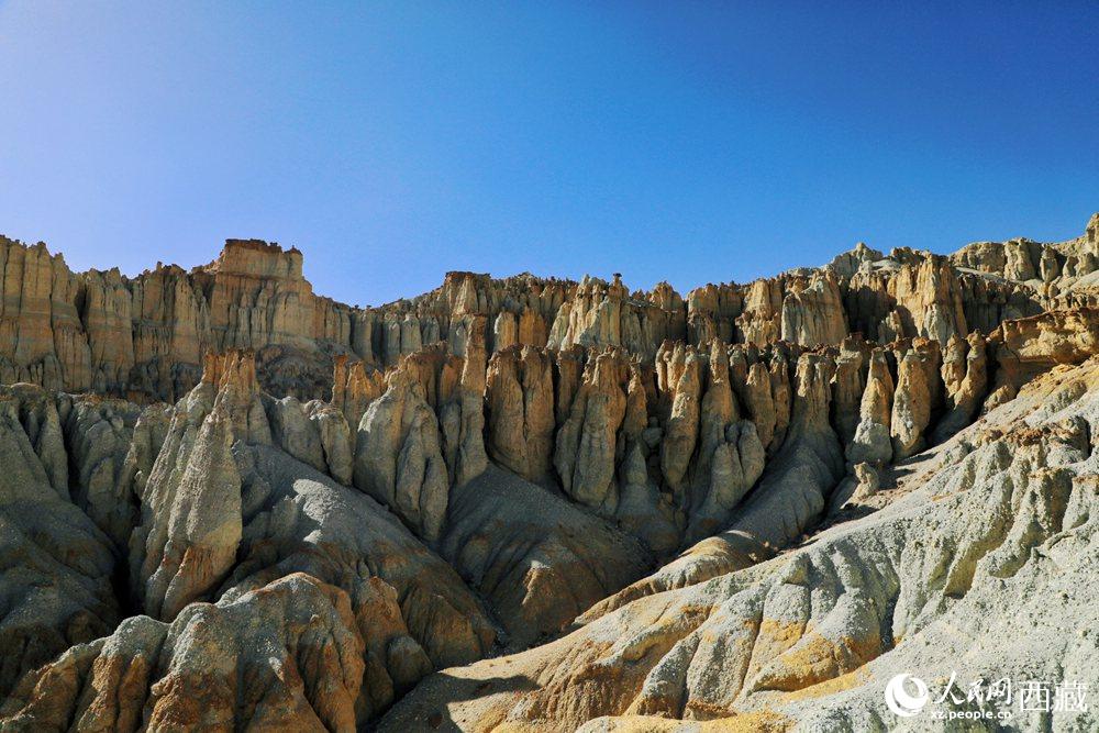 札達(dá)土林。人民網(wǎng) 李海霞攝