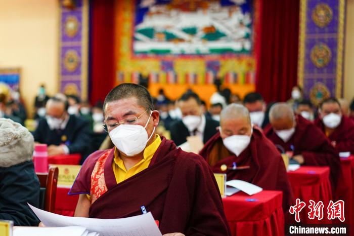 圖為宗教界委員參會建言資政?！〗w波 攝