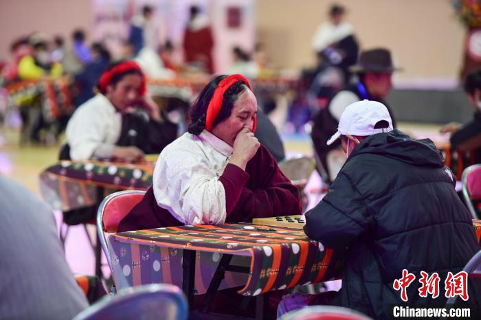 圖為比賽現(xiàn)場?！∝暩聛硭?攝