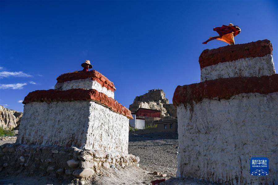 (新華全媒+)(9)國道之行 從雪山奔向大海丨古格落日