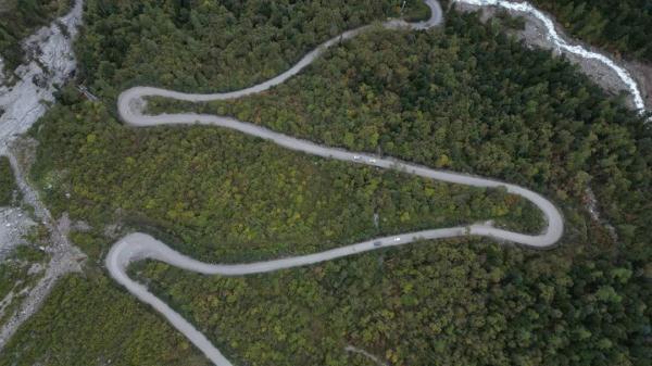 幾代建設(shè)者，歷經(jīng)半個多世紀(jì)完成！這是一條怎樣的公路？