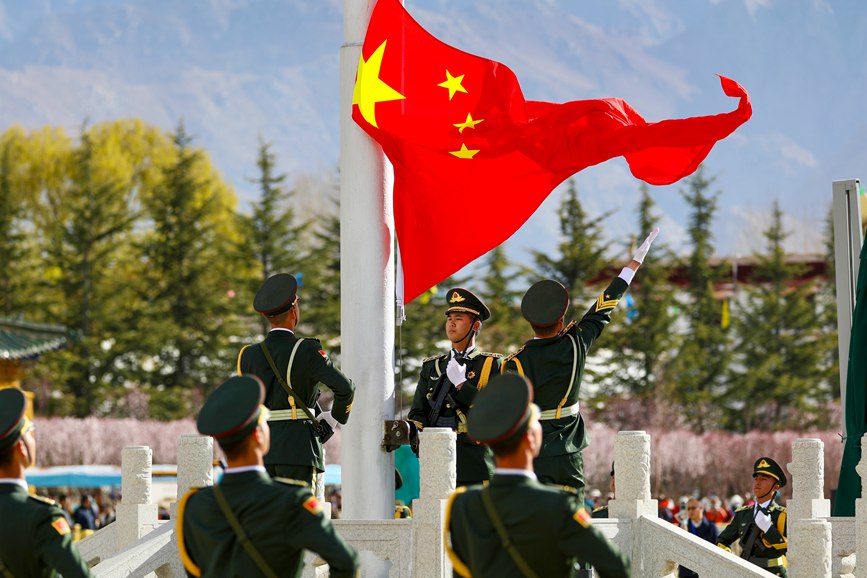 升旗儀式現(xiàn)場(chǎng)。